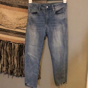 American Eagle cropped jeans 6 short